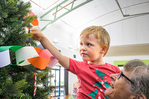 Decorate the Tree at BTCC