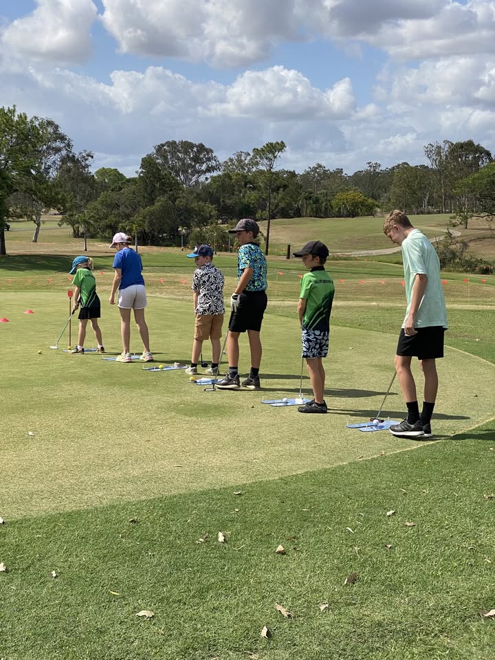 Calliope junior golf sign on day 2025